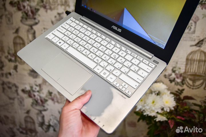 Стильный ультрабук \ ноутбук asus