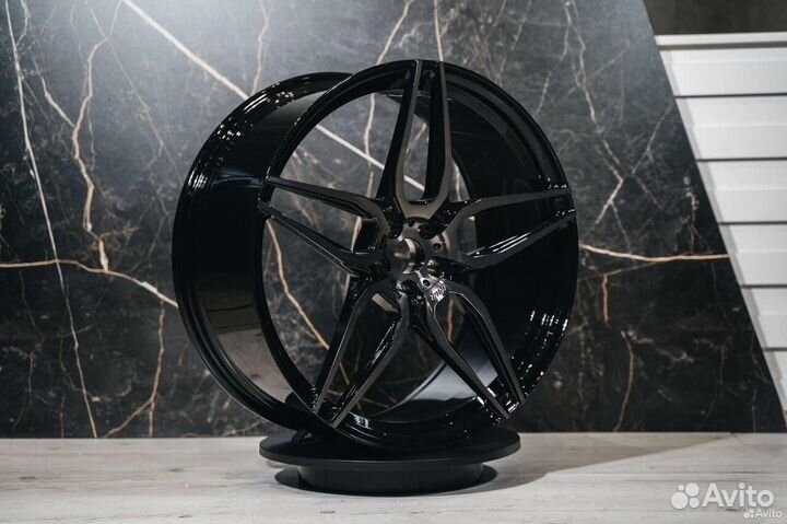 Кованные диски R22 Audi S5