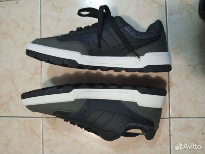 Кроссовки мужские 44 размер новые
