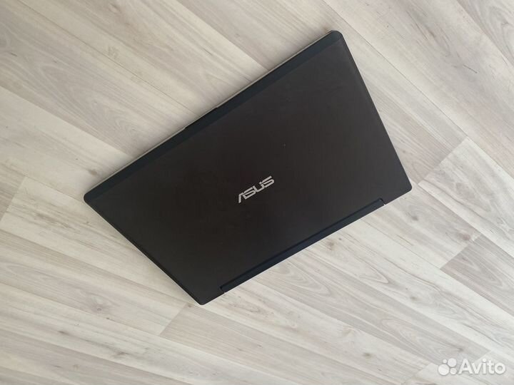 Игровой ноутбук Asus core i7 / GeForce GT740