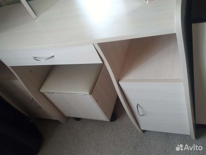 Спальный гарнитур