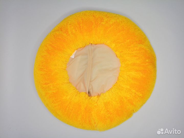 Лежанка для собак и кошек новая 60 см