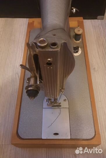 Швейная машинка