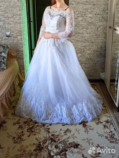 Свадебное платье 48 50 бу