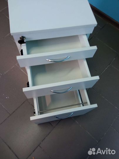 Тумба выкатна