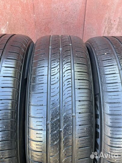 Kumho Sense KR26 215/65 R16 98H