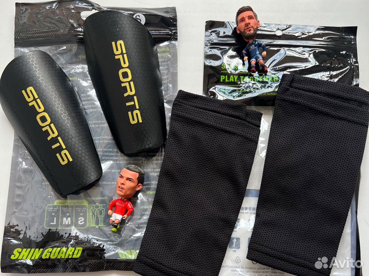 Щитки футбольные детские