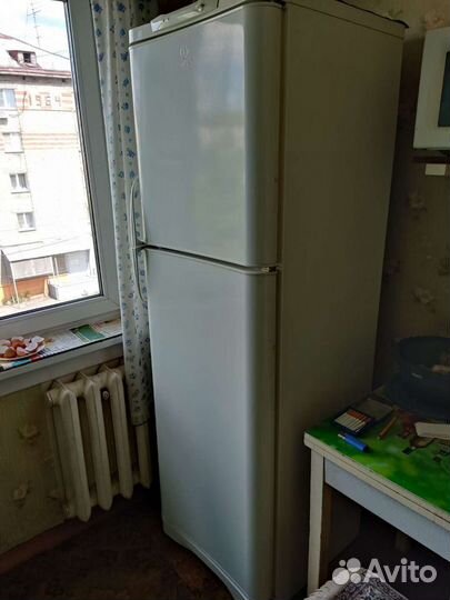 Холодильник на запчасти