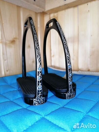 Стремена,вольтрапы,путлища