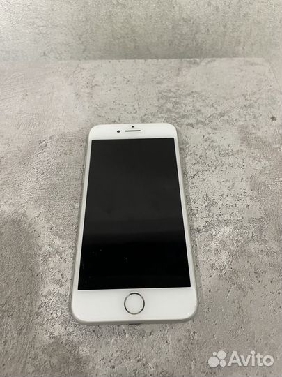 iPhone 8, 64 ГБ