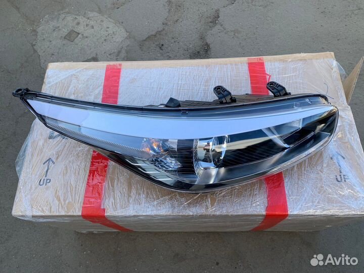 Фара правая Ceed