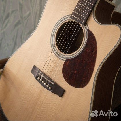 MR500E-OP MR Series Электро-акустическая гитара