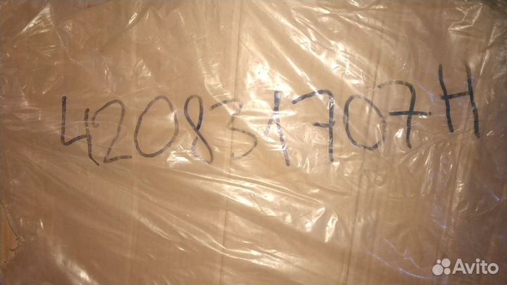 Уплотнитель двери audi Audi R8