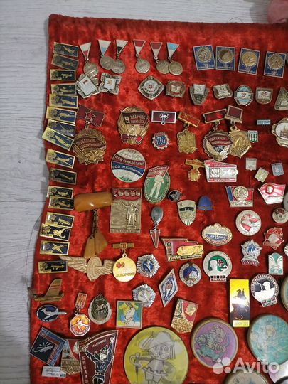 Коллекция значков СССР