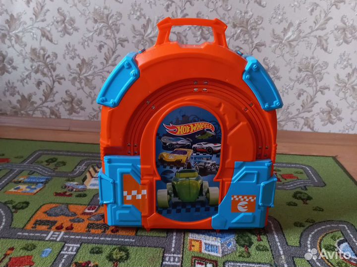 Трек Hot wheels