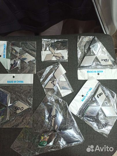 Эмблема Мицубиси серебро хром