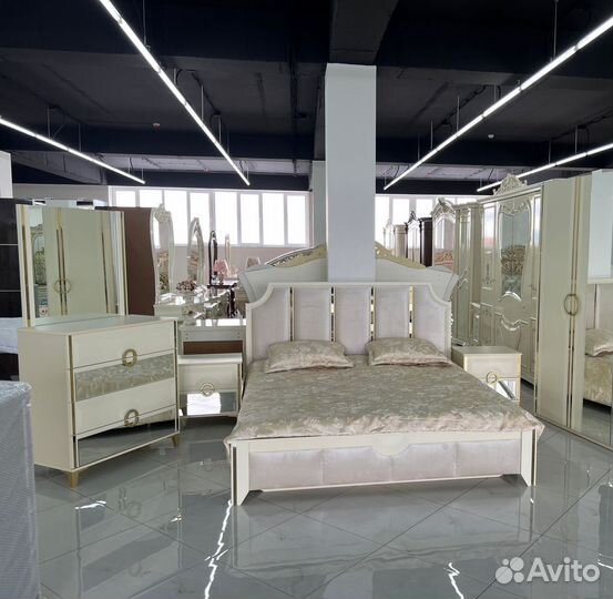 Спальный гарнитур Ника 6дв