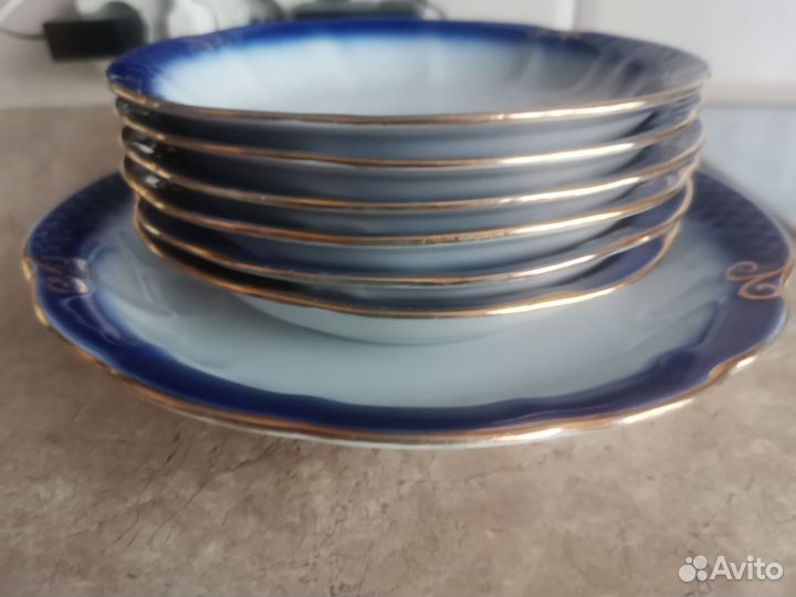 Набор тарелок