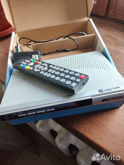 Ресивер триколор GS u510