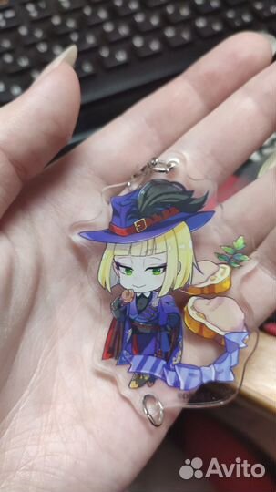 Twisted wonderland аниме кардхолдер и брелоки