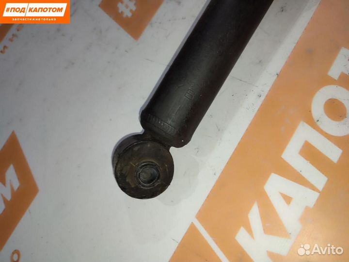 Стойка амортизатора задняя Mitsubishi Outlander