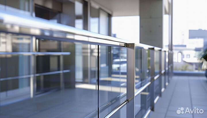 Стеклянное ограждение лестницы на заказ