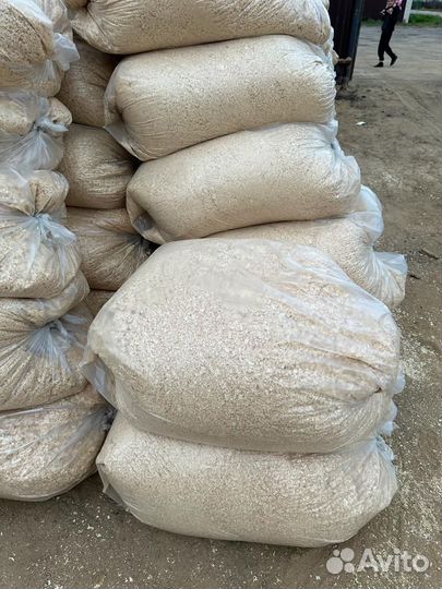 Опилки стружка для лошадок и птиц. В пакетах 200л