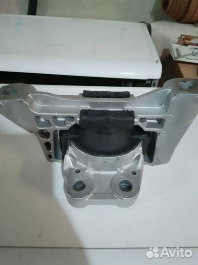 Подушка двигателя гидравлическая Форд kuga