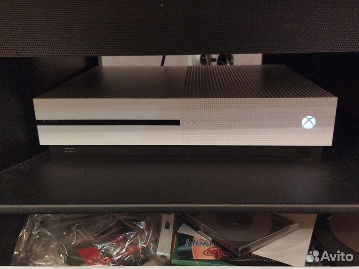 Xbox one s с кучей игр