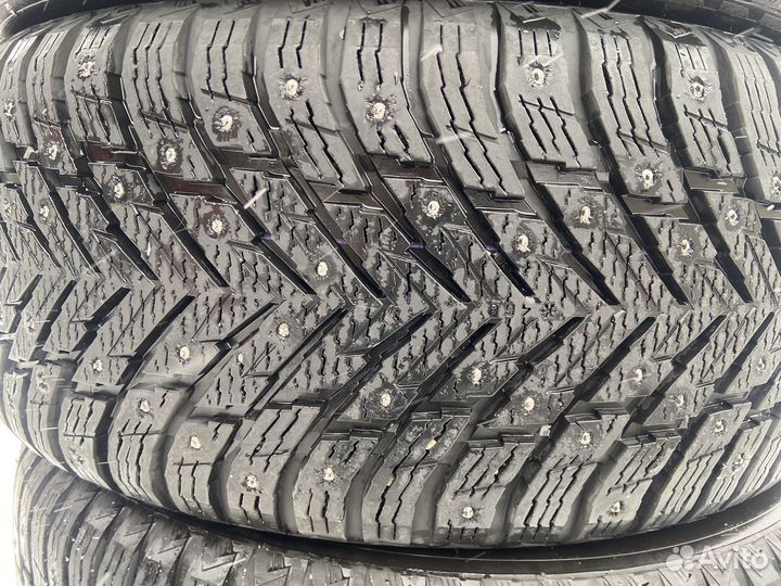 Nokian Tyres Hakkapeliitta 10p SUV 275/50 R20