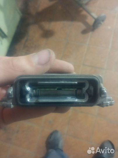 Блок ксенона volvo s 60