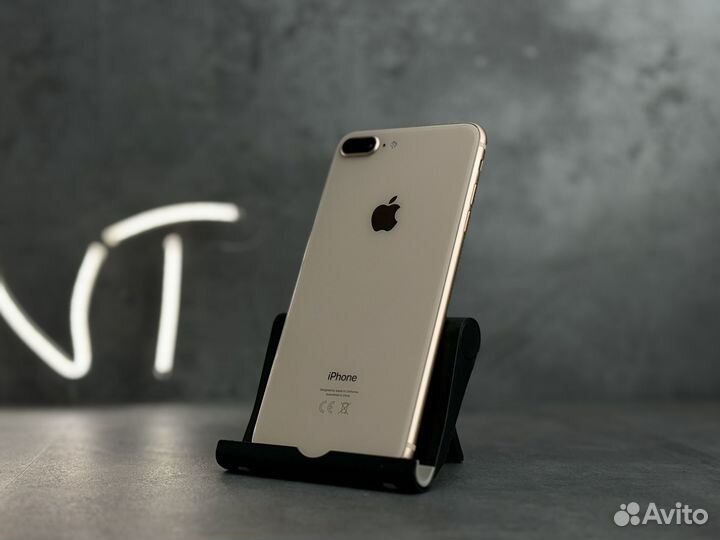 iPhone 8 Plus, 64 ГБ