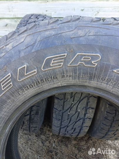 Bridgestone Dueler A/T 697 235/85 R16