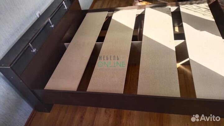 Кровать двуспальная