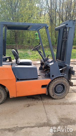 Погрузчик 3,5т болгарский