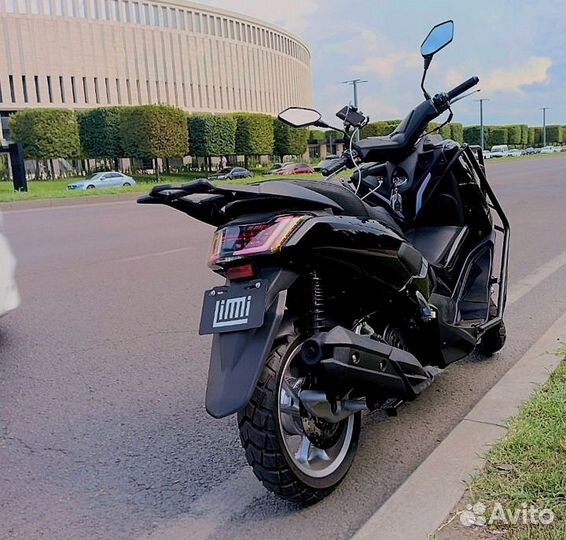 Скутер N-max 200