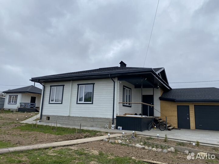 Бригада строителей