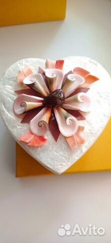 Шкатулка из ракушки