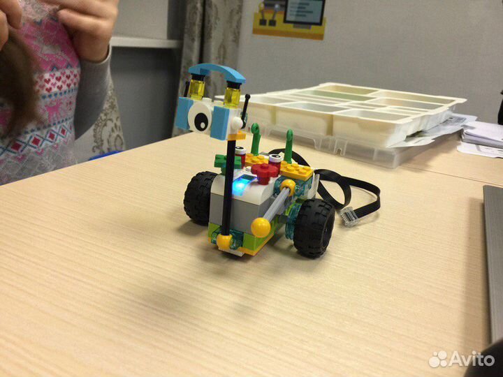 Помогу открыть кружок робототехники