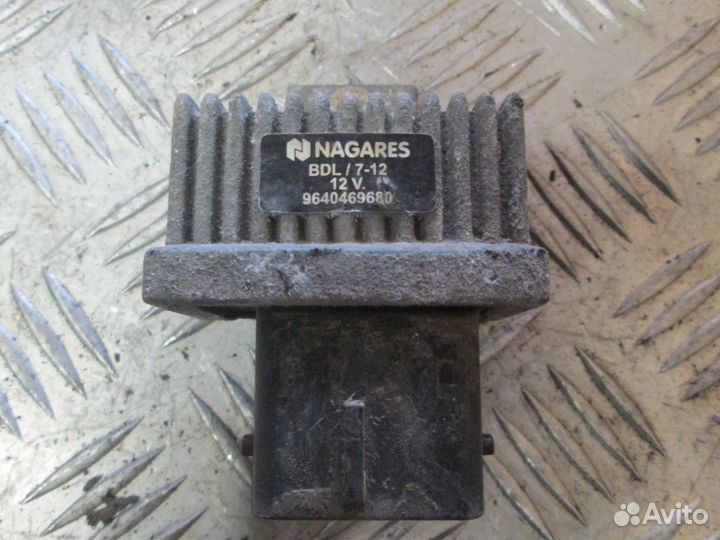 Реле свечей накала Ситроен Берлинго М59 1.9 WJY