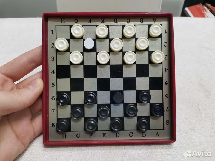 Шашки магнитные дорожные СССР (Ч)