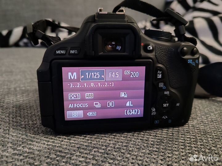 Зеркальный фотоаппарат canon 600d