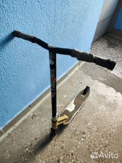 Самокат трюковой