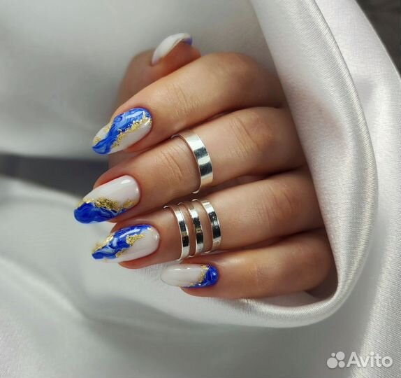 Маникюр, педикюр, наращивание ногтей