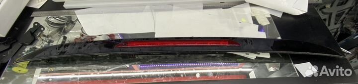 Спойлер крышки багажника MB V class