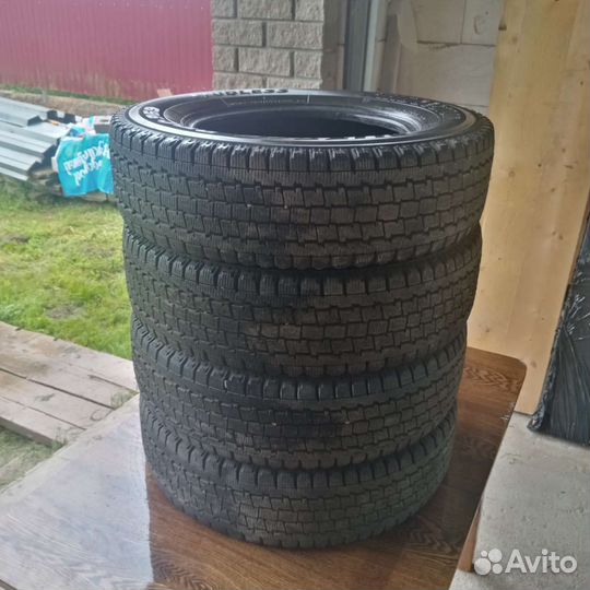 Bridgestone Blizzak Revo 969 R14C