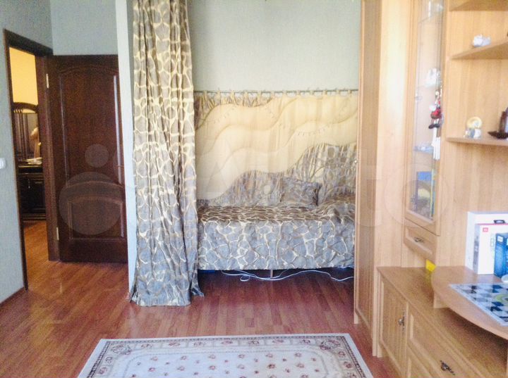 3-к. квартира, 80 м², 6/10 эт.