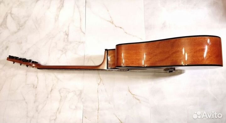 Акустическая гитара с подключением