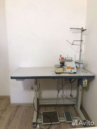 Оверлок и швейная машинка гемси