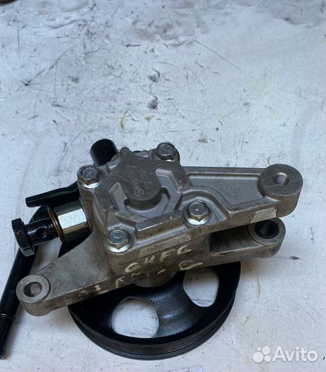 Насос гура на hyundai solaris 1 2013 G4fc